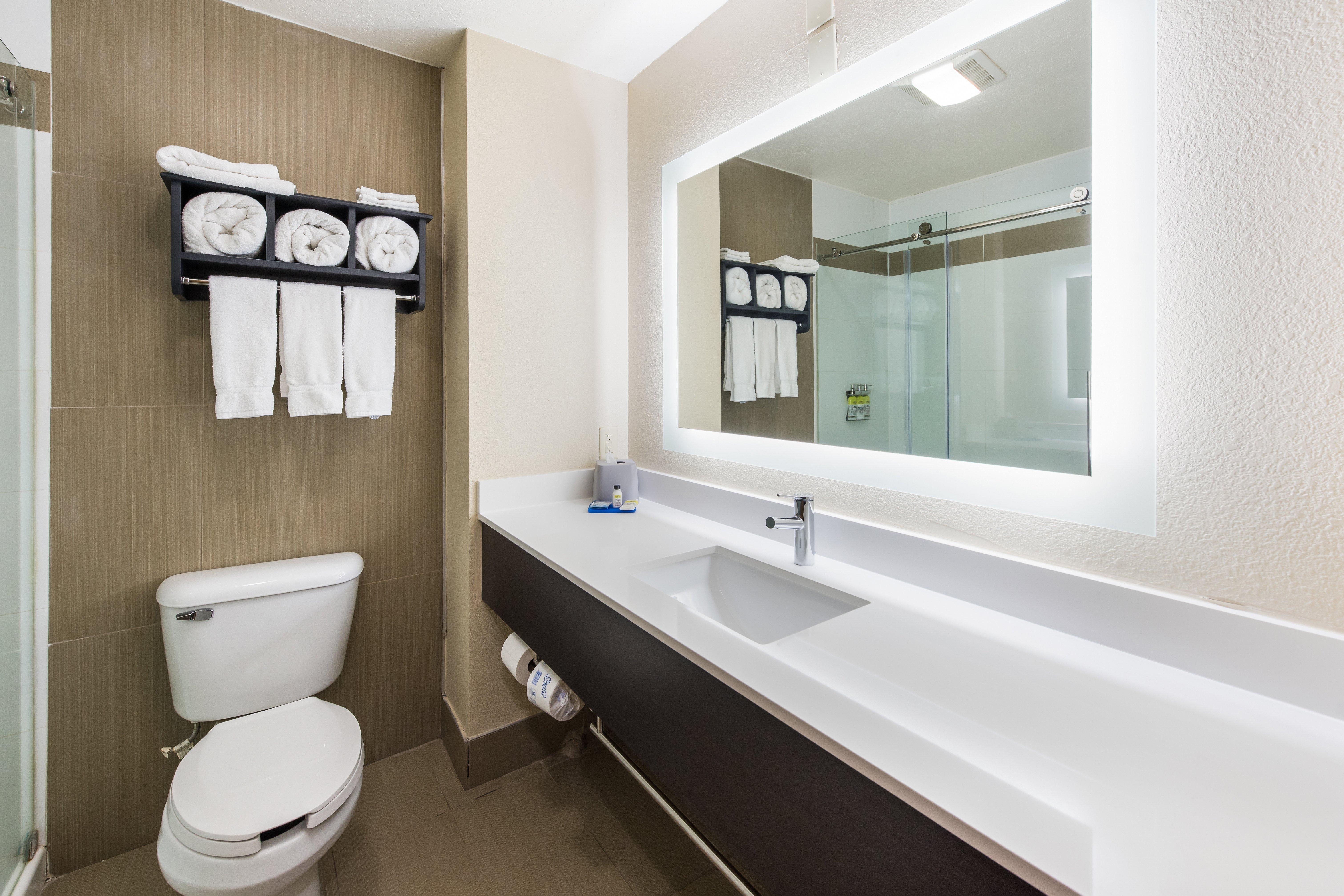 Holiday Inn Express London-I-70 By Ihg Bagian luar foto