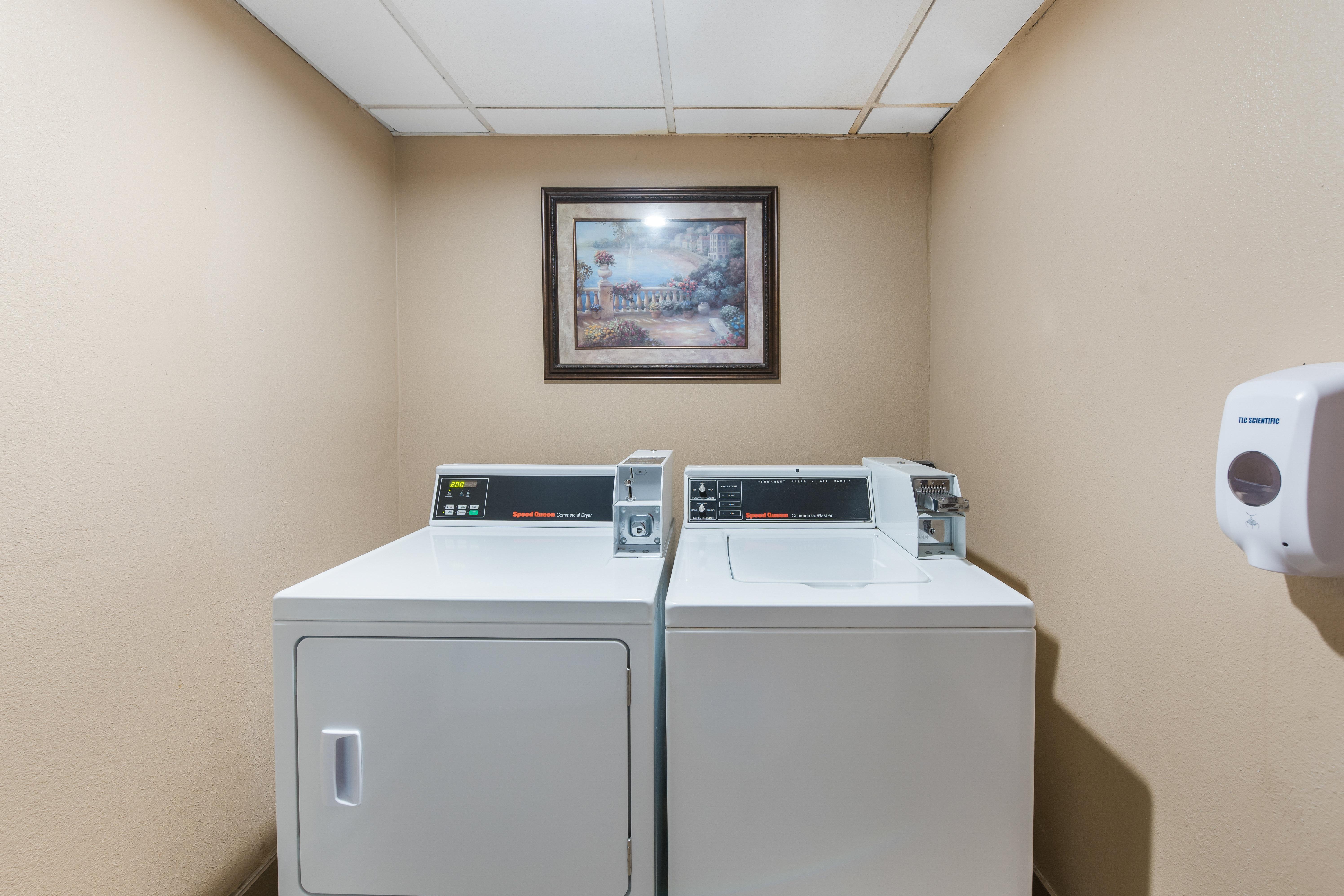 Holiday Inn Express London-I-70 By Ihg Bagian luar foto