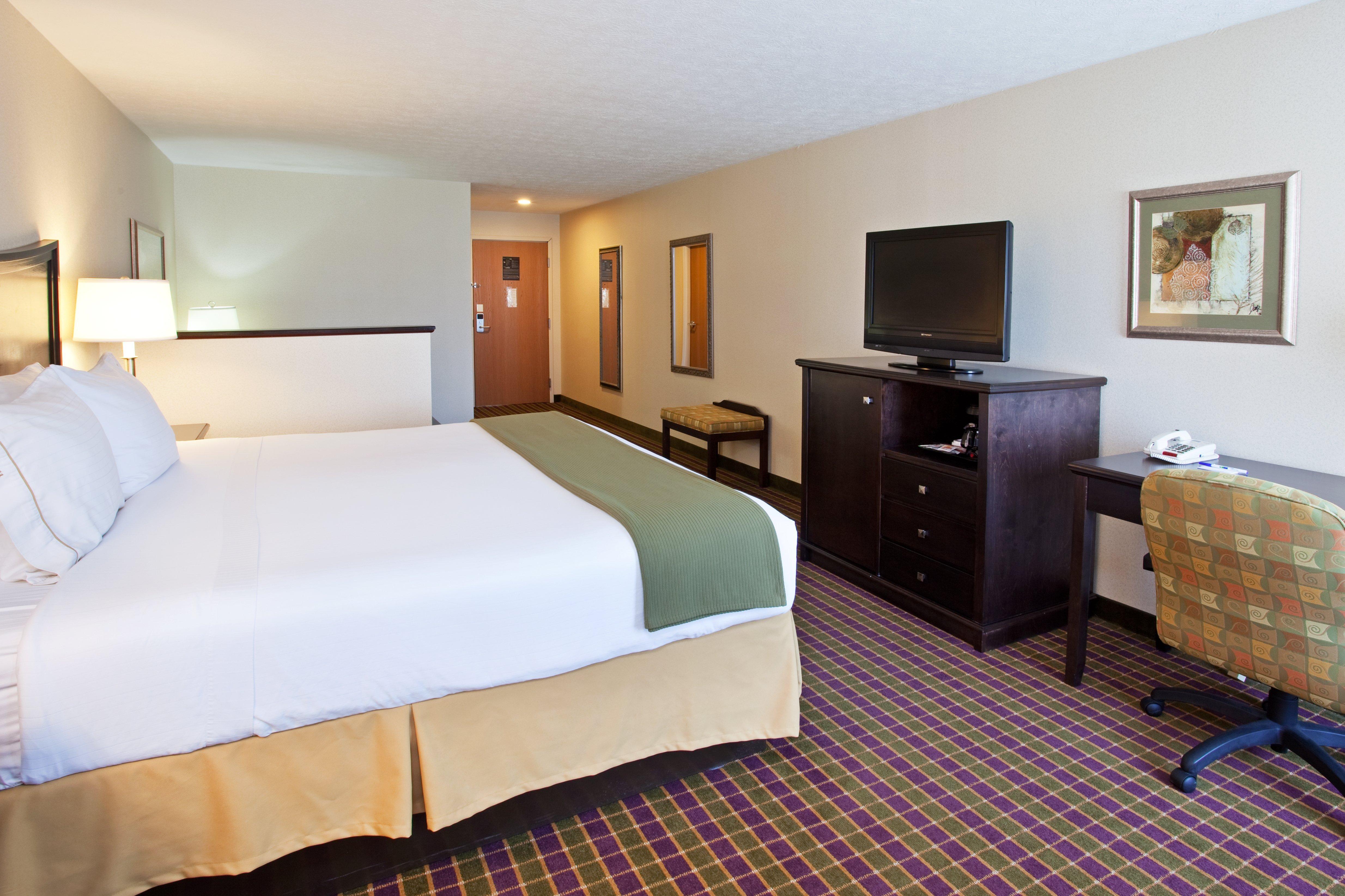 Holiday Inn Express London-I-70 By Ihg Bagian luar foto